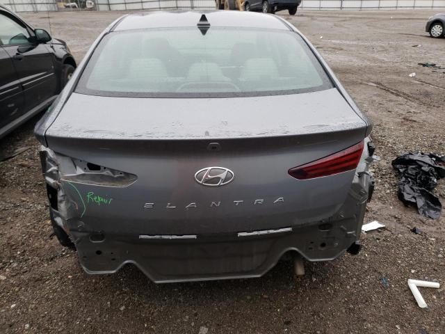 2019 HYUNDAI ELANTRA SE 5NPD84LFXKH471788