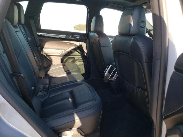 2015 PORSCHE CAYENNE - WP1AF2A28FLA34790