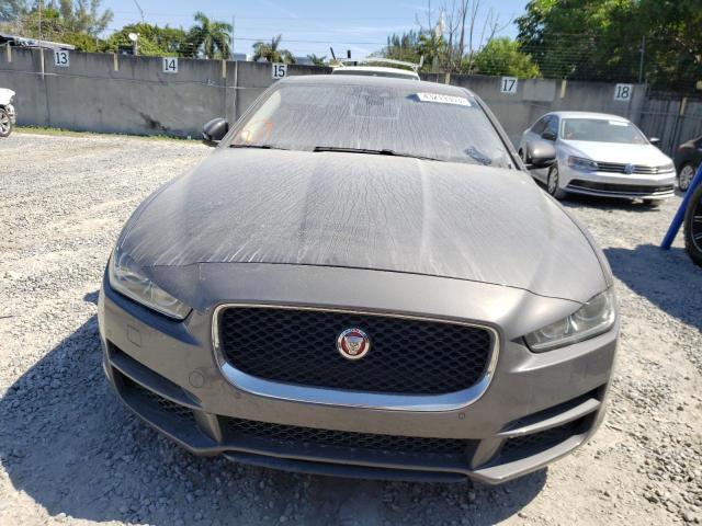 SAJAE4BVXHA975845 Jaguar Xe Prestige