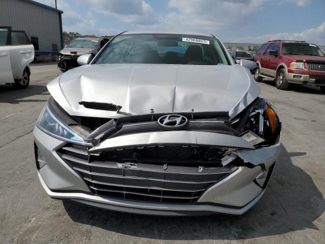 2019 HYUNDAI ELANTRA SE 5NPD74LF6KH407122