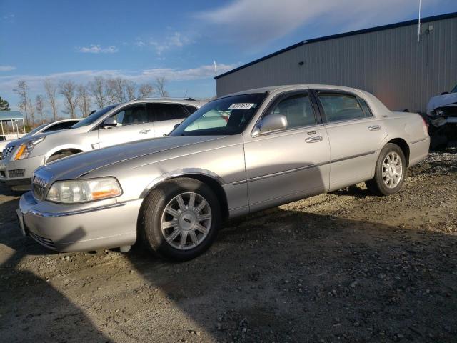 2009 Lincoln Town Car Signature Limited