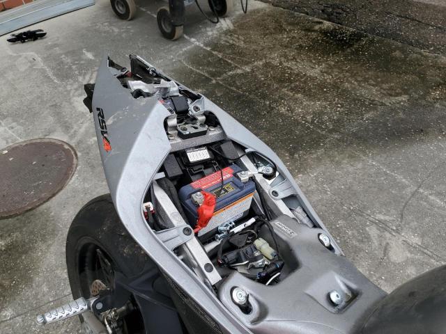 2022 APRILIA RSV4 1100 - ZD4KYUA06NS000530