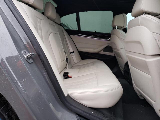 WBA13BK05NCL01757 BMW M550xi