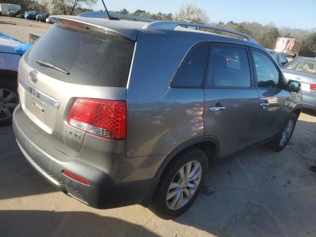 5XYKU4A28BG047701 KIA SORENTO EX