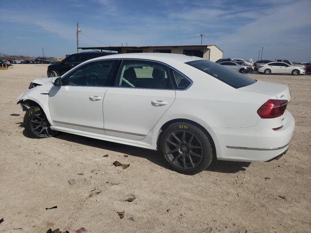 2017 VOLKSWAGEN PASSAT R-L 1VWDT7A37HC049066