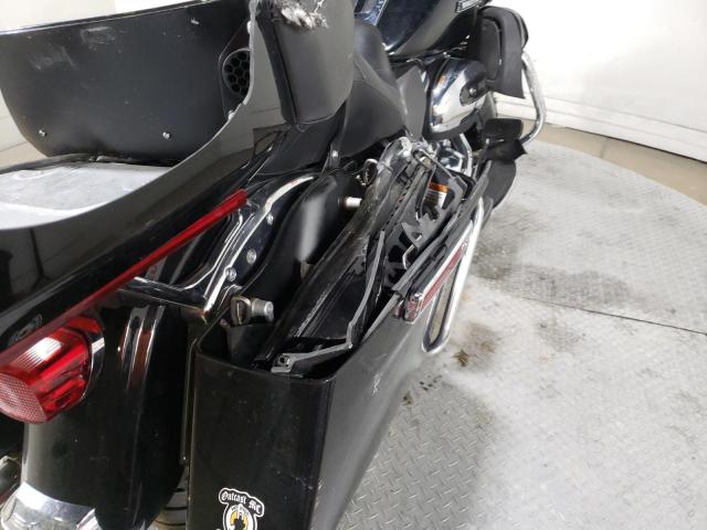 2019 HARLEY-DAVIDSON FLHTCU - 1HD1FCC10KB648596