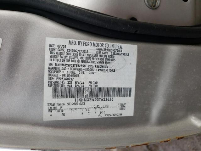 1LNHM82W03Y623658 Lincoln Town Car Signature