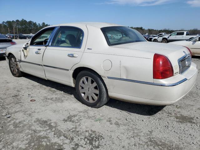 1LNHM83V27Y611880 Lincoln TOWNCAR