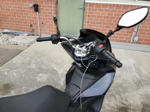 2017 HONDA PCX 150 RLHKF1809HY200776