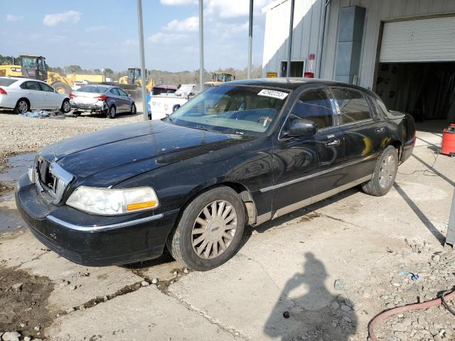 2004 Lincoln Town Car Ultimate