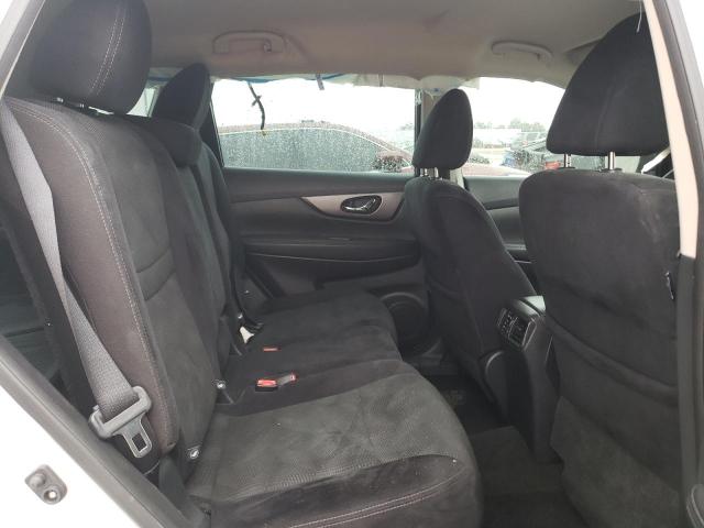 2016 NISSAN ROGUE S 5N1AT2MT2GC897984