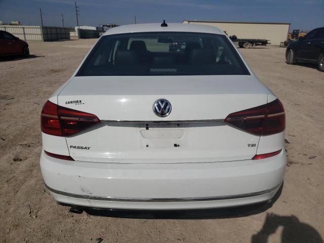 2017 VOLKSWAGEN PASSAT R-L 1VWDT7A37HC049066