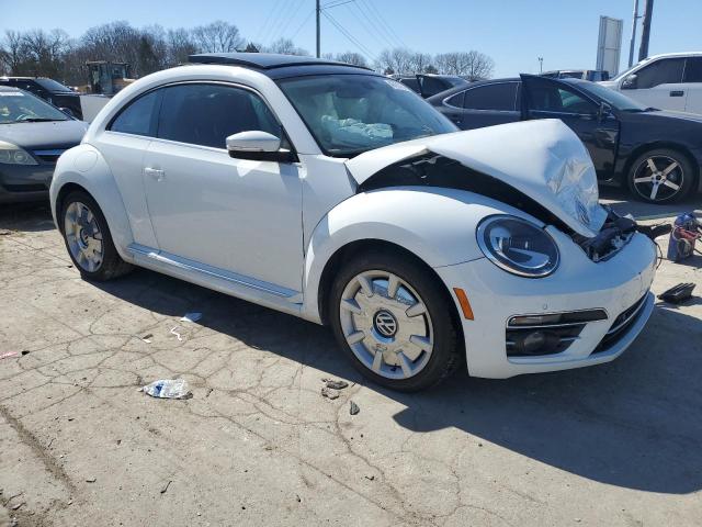 2018 VOLKSWAGEN BEETLE SE - 3VWJD7AT4JM726109