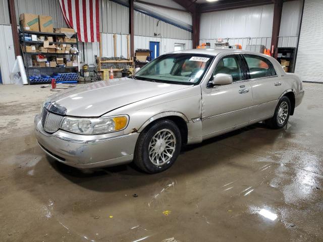 2002 Lincoln Town Car Signature