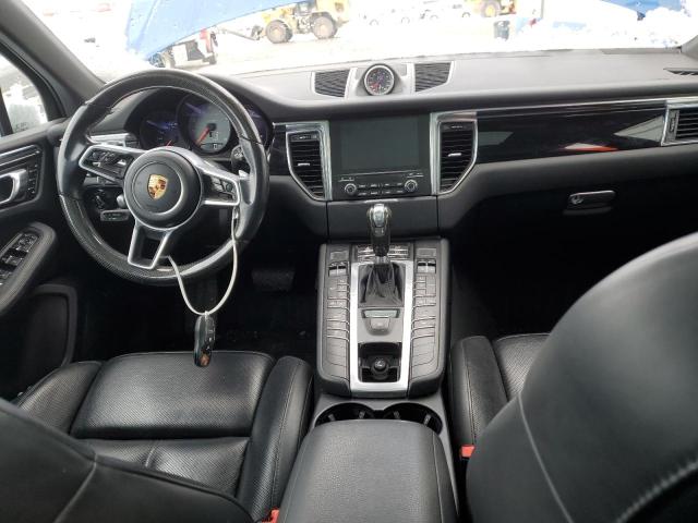 2017 PORSCHE MACAN WP1AB2A53HLB10165