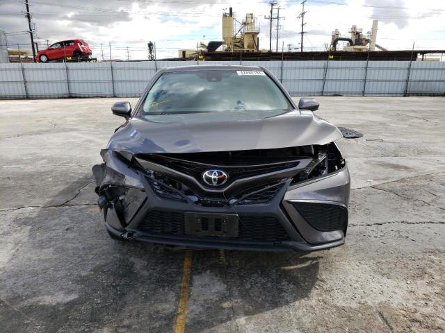 2021 TOYOTA CAMRY SE 4T1G11AK2MU572201