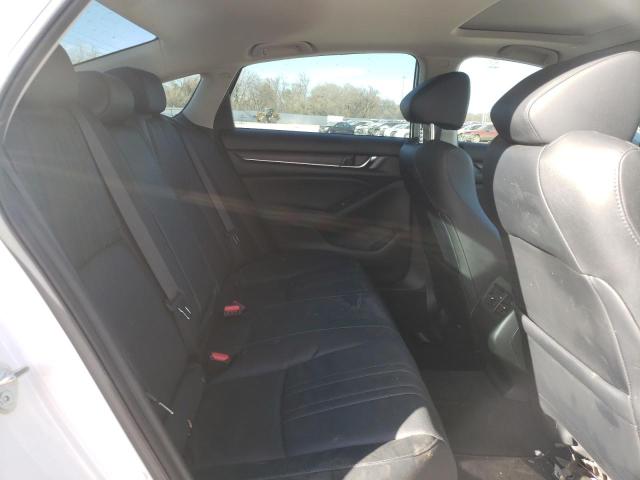 2018 HONDA ACCORD TOU 1HGCV2F9XJA052359