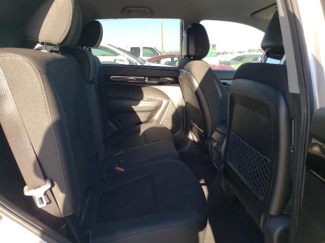 5XYKT3A66EG507653 KIA SORENTO LX