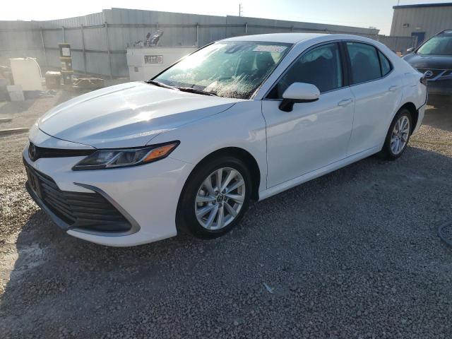 2022 TOYOTA CAMRY LE 4T1C11AK0NU071209