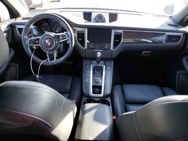 2017 PORSCHE MACAN WP1AA2A58HLB06132