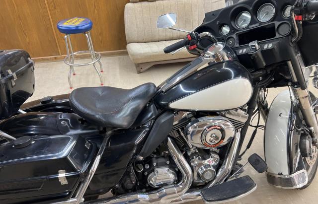 2012 HARLEY-DAVIDSON FLHTP POLI 1HD1FMM1XCB676704
