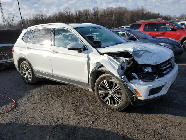 2018 VOLKSWAGEN TIGUAN SE 3VV2B7AX2JM015719