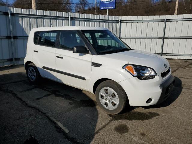 KNDJT2A11B7347572 KIA Soul