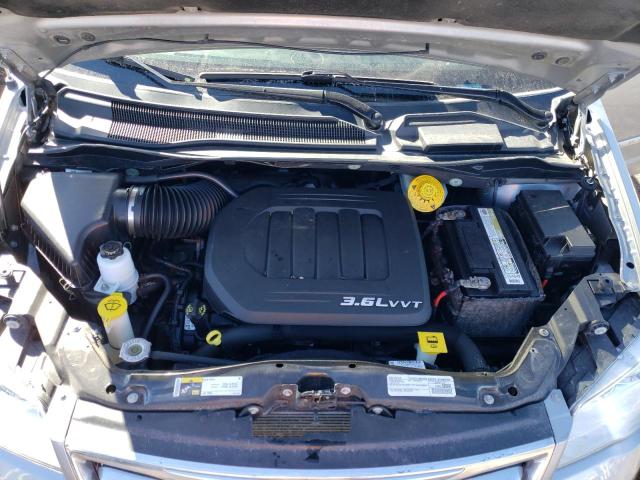 2016 CHRYSLER TOWN & COU 2C4RC1CG6GR189119