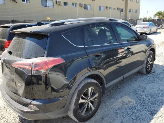 2017 TOYOTA RAV4 XLE 2T3WFREV8HW323995