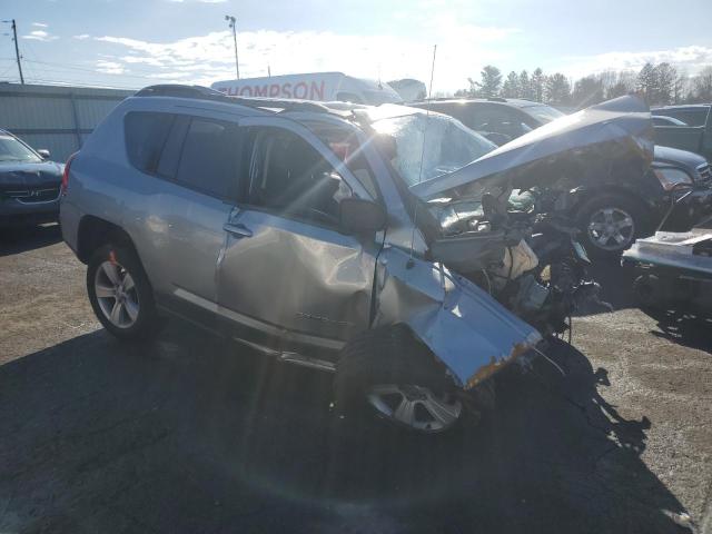 1C4NJDBB6GD755990 Jeep Compass Sport