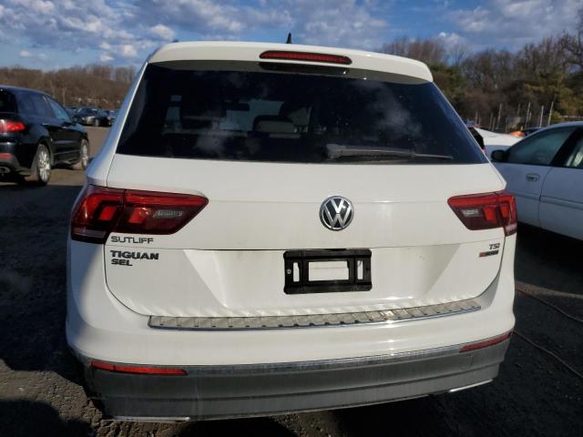 2018 VOLKSWAGEN TIGUAN SE 3VV2B7AX2JM015719