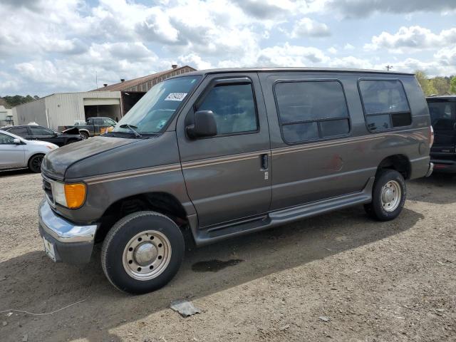 2004 Ford Econoline Cargo Van 