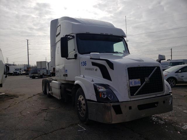 Volvo salvage cars for sale: 2011 Volvo VN VNL