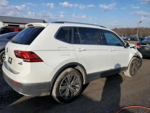 2018 VOLKSWAGEN TIGUAN SE 3VV2B7AX2JM015719
