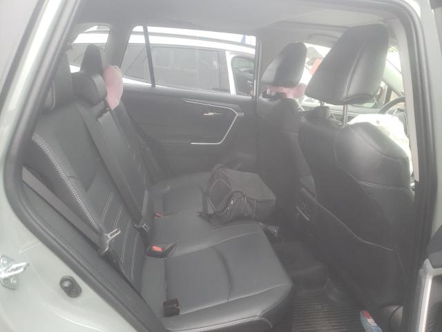 2022 TOYOTA RAV4 XLE P JTMB6RFV1ND063235