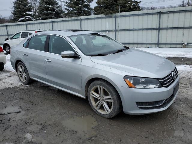 2015 VOLKSWAGEN PASSAT SE 1VWBV7A39FC090037
