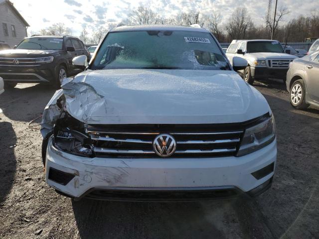 2018 VOLKSWAGEN TIGUAN SE 3VV2B7AX2JM015719