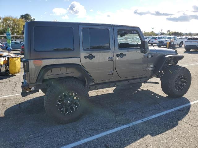 1C4BJWDG4HL720010 Jeep Wrangler Unlimited Sport
