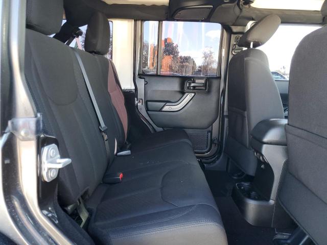 1C4BJWDG4HL720010 Jeep Wrangler Unlimited Sport
