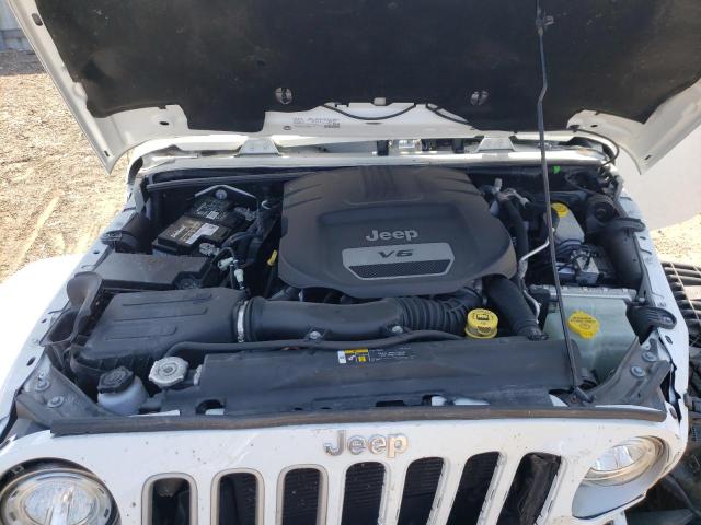 1C4AJWBG7JL936664 Jeep Wrangler Sahara