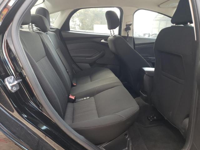 1FADP3F25JL209800 Ford FOCUS SE