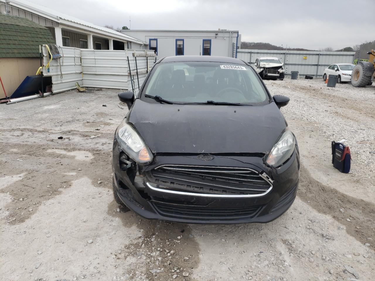 VIN: 3FADP4AJ5GM126511 2016 FORD FIESTA
