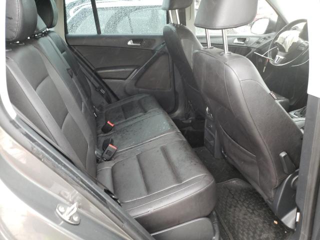 2017 VOLKSWAGEN TIGUAN S WVGAV7AX7HK041523