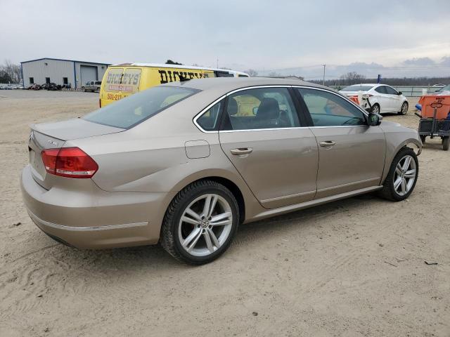 2015 VOLKSWAGEN PASSAT SEL - 1VWCV7A30FC055312