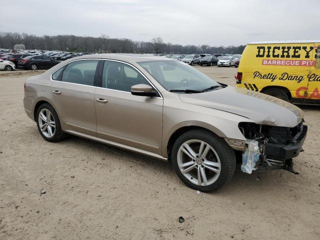 2015 VOLKSWAGEN PASSAT SEL - 1VWCV7A30FC055312