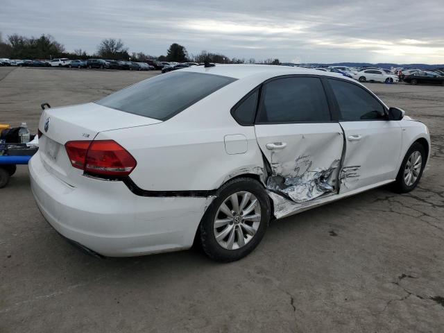 2015 VOLKSWAGEN PASSAT S - 1VWAT7A34FC033908