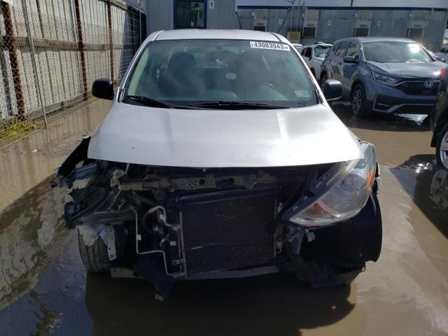 2015 NISSAN VERSA S 3N1CN7AP9FL800829