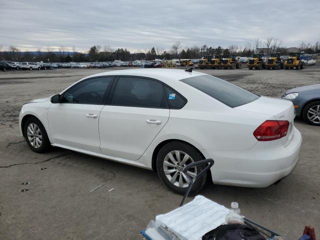 2015 VOLKSWAGEN PASSAT S - 1VWAT7A34FC033908