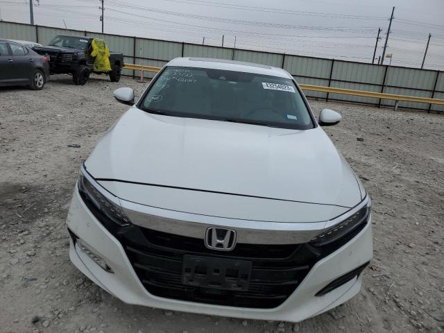 2018 HONDA ACCORD TOU 1HGCV2F95JA005577