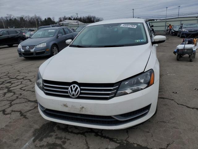 2015 VOLKSWAGEN PASSAT S - 1VWAT7A34FC033908